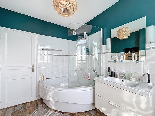 Appartement F4 à vendre - 5 pièces - 97,87 m2 - St Julien Les Metz - 57 - LORRAINE