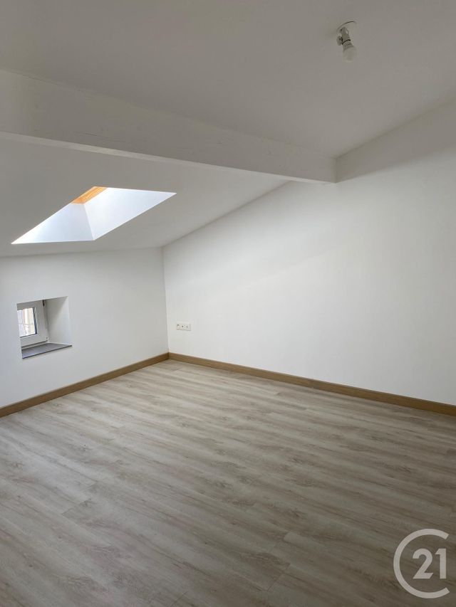 Appartement F4 à louer - 5 pièces - 80,10 m2 - Boulay Moselle - 57 - LORRAINE