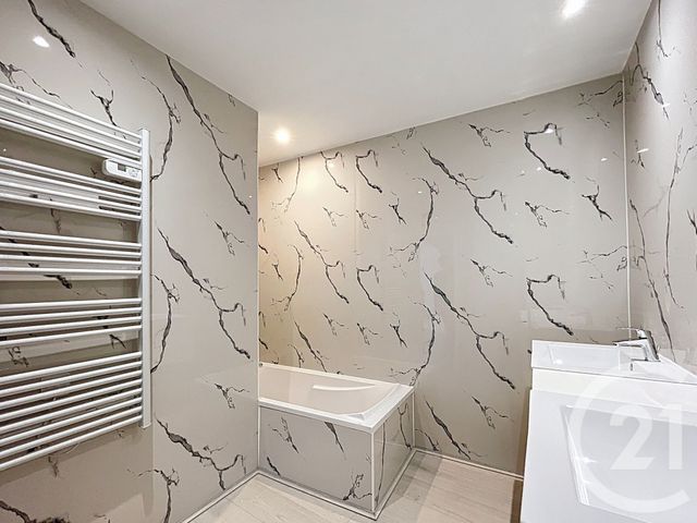 Appartement F3 à vendre - 5 pièces - 151,50 m2 - Courcelles Chaussy - 57 - LORRAINE