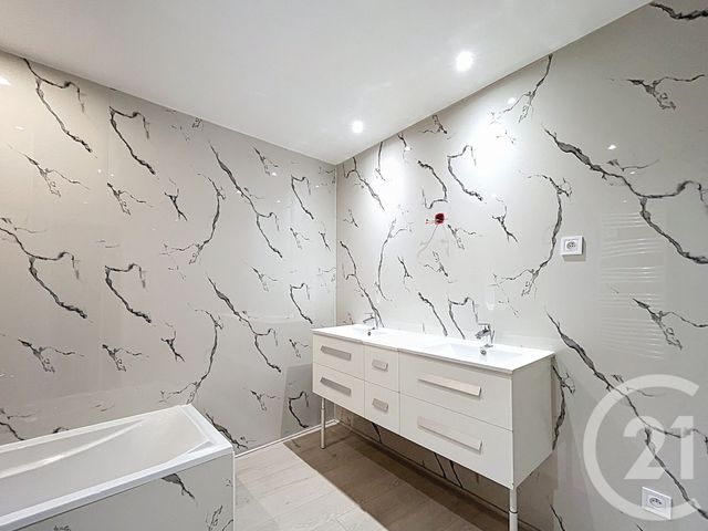 Appartement F3 à vendre - 5 pièces - 151,50 m2 - Courcelles Chaussy - 57 - LORRAINE