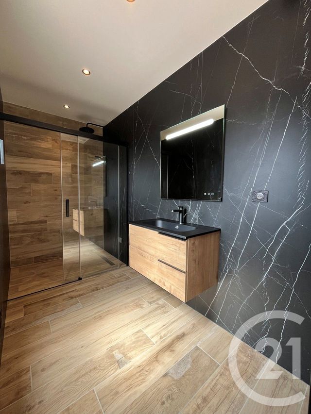 Maison &agrave; louer - 6 pi&egrave;ces - 144,40 m2 - Charly Oradour - 57 - LORRAINE