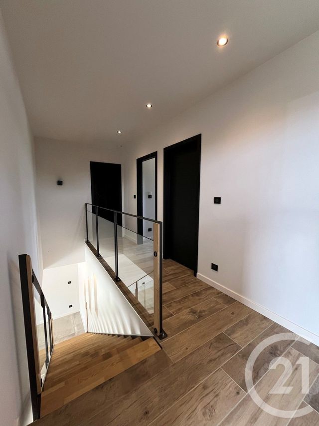 Maison &agrave; louer - 6 pi&egrave;ces - 144,40 m2 - Charly Oradour - 57 - LORRAINE