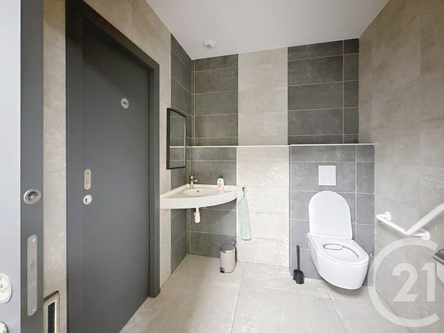 Local commercial à louer - 104.0 m2 - 57 - Moselle