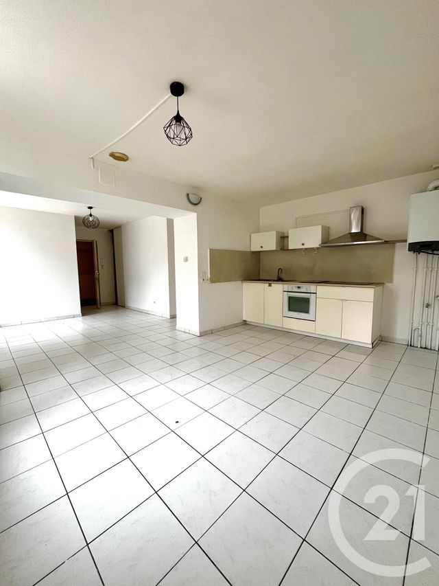 Appartement F3 &agrave; louer - 3 pi&egrave;ces - 63,13 m2 - Joeuf - 54 - LORRAINE