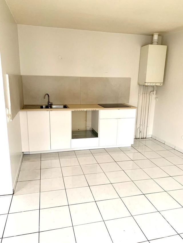 Appartement F3 &agrave; louer - 3 pi&egrave;ces - 63,13 m2 - Joeuf - 54 - LORRAINE