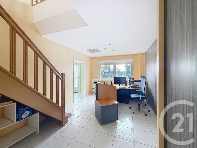 Local commercial à louer - 150.0 m2 - 57 - Moselle