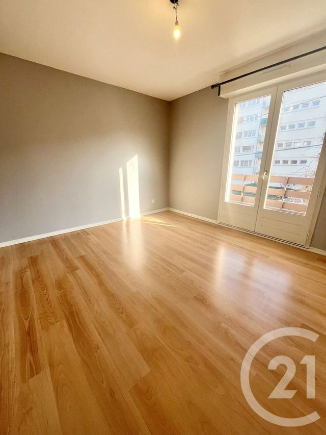 Appartement F4 &agrave; louer - 4 pi&egrave;ces - 84,22 m2 - Metz - 57 - LORRAINE