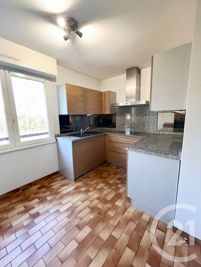 Appartement F4 &agrave; louer - 4 pi&egrave;ces - 84,22 m2 - Metz - 57 - LORRAINE