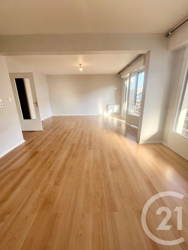 Appartement F4 &agrave; louer - 4 pi&egrave;ces - 84,22 m2 - Metz - 57 - LORRAINE