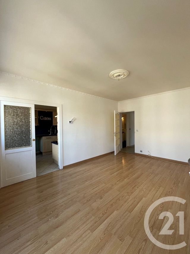 Appartement F5 &agrave; louer - 5 pi&egrave;ces - 74,72 m2 - Metz - 57 - LORRAINE