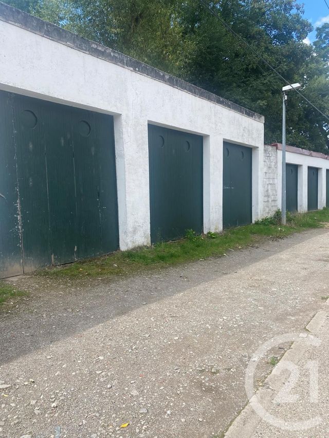 Parking &agrave; louer - 20 m2 - St Julien Les Metz - 57 - LORRAINE