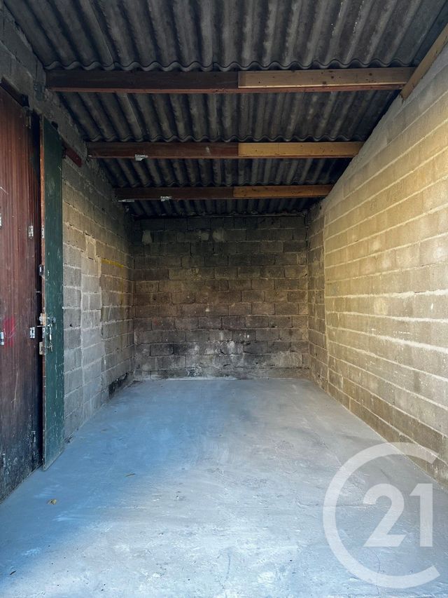 parking - ST JULIEN LES METZ - 57