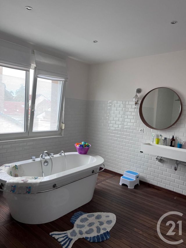 Appartement F6 &agrave; louer - 6 pi&egrave;ces - 159,35 m2 - Metz - 57 - LORRAINE