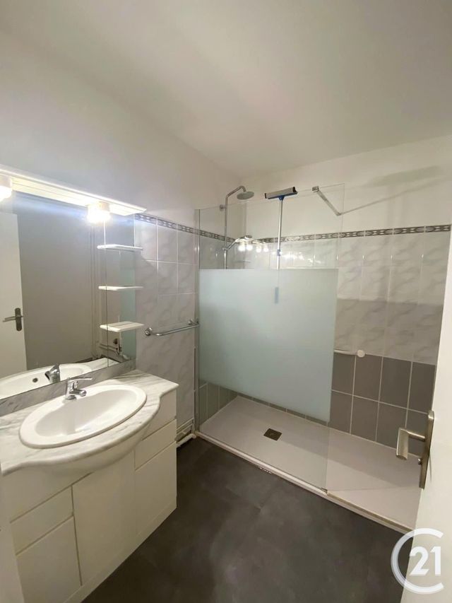 Appartement F3 &agrave; louer - 3 pi&egrave;ces - 60,55 m2 - Metz - 57 - LORRAINE