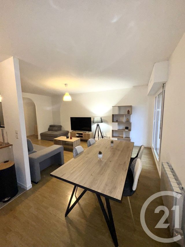 Appartement F6 &agrave; louer - 6 pi&egrave;ces - 97,79 m2 - Metz - 57 - LORRAINE