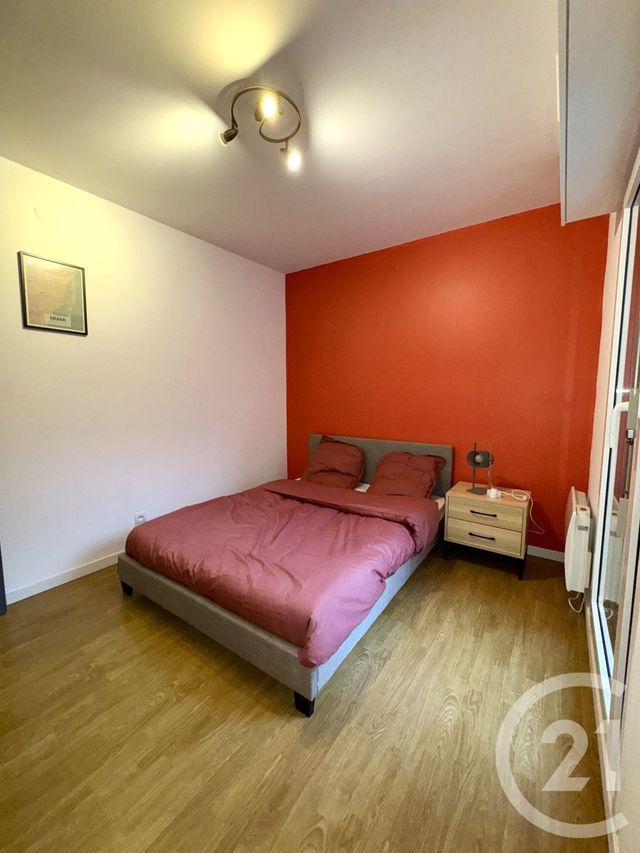 Appartement F6 &agrave; louer - 6 pi&egrave;ces - 97,79 m2 - Metz - 57 - LORRAINE
