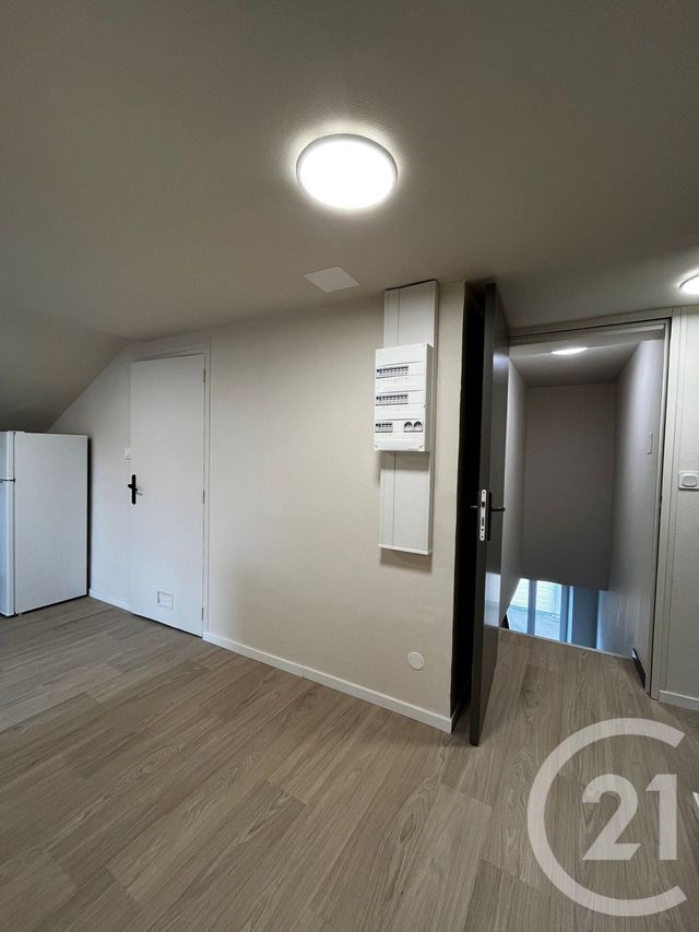 Appartement F3 &agrave; louer - 3 pi&egrave;ces - 69,21 m2 - Pagny Sur Moselle - 54 - LORRAINE