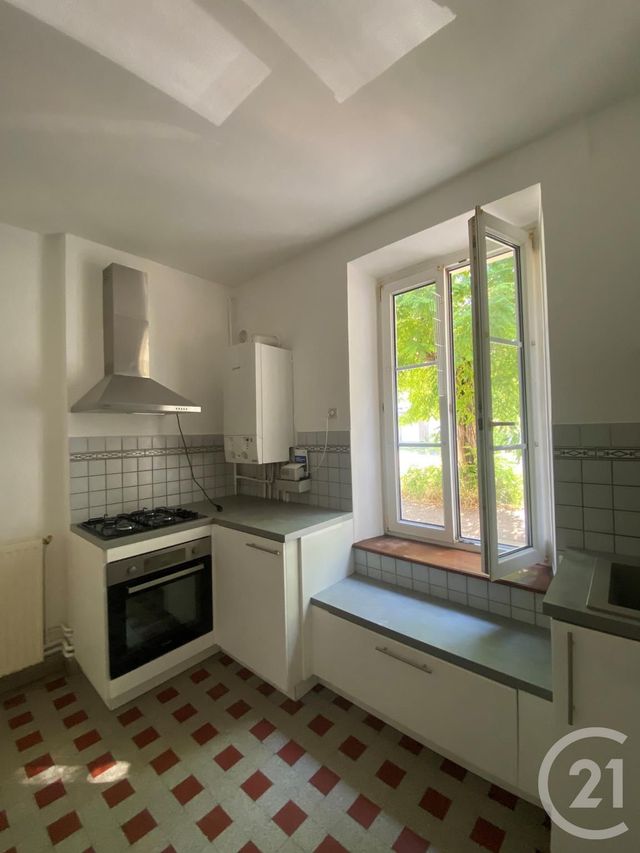 Appartement F3 &agrave; louer - 3 pi&egrave;ces - 79,30 m2 - Joeuf - 54 - LORRAINE