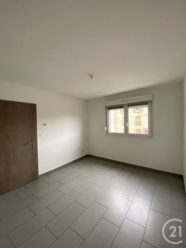 Appartement F3 &agrave; louer - 2 pi&egrave;ces - 55,56 m2 - Thionville - 57 - LORRAINE