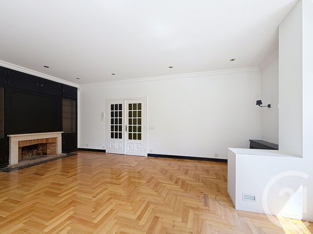 Appartement F5 &agrave; louer - 5 pi&egrave;ces - 153,16 m2 - St Julien Les Metz - 57 - LORRAINE