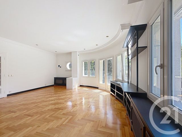 Appartement F5 &agrave; louer - 5 pi&egrave;ces - 153,16 m2 - St Julien Les Metz - 57 - LORRAINE