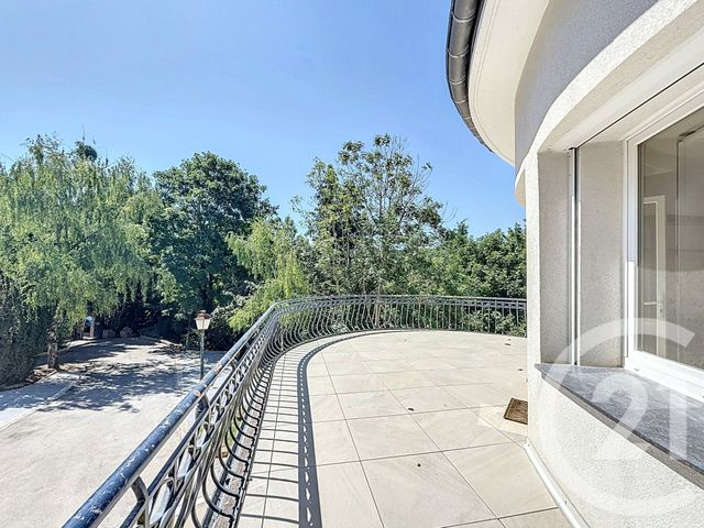 Appartement F5 &agrave; louer - 5 pi&egrave;ces - 153,16 m2 - St Julien Les Metz - 57 - LORRAINE