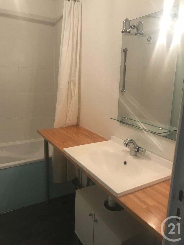 Appartement F3 &agrave; louer - 3 pi&egrave;ces - 59,91 m2 - Metz - 57 - LORRAINE