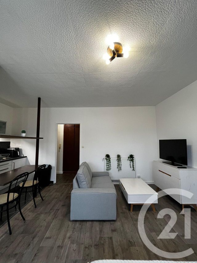 Appartement F1 &agrave; louer - 1 pi&egrave;ce - 28,75 m2 - Metz - 57 - LORRAINE