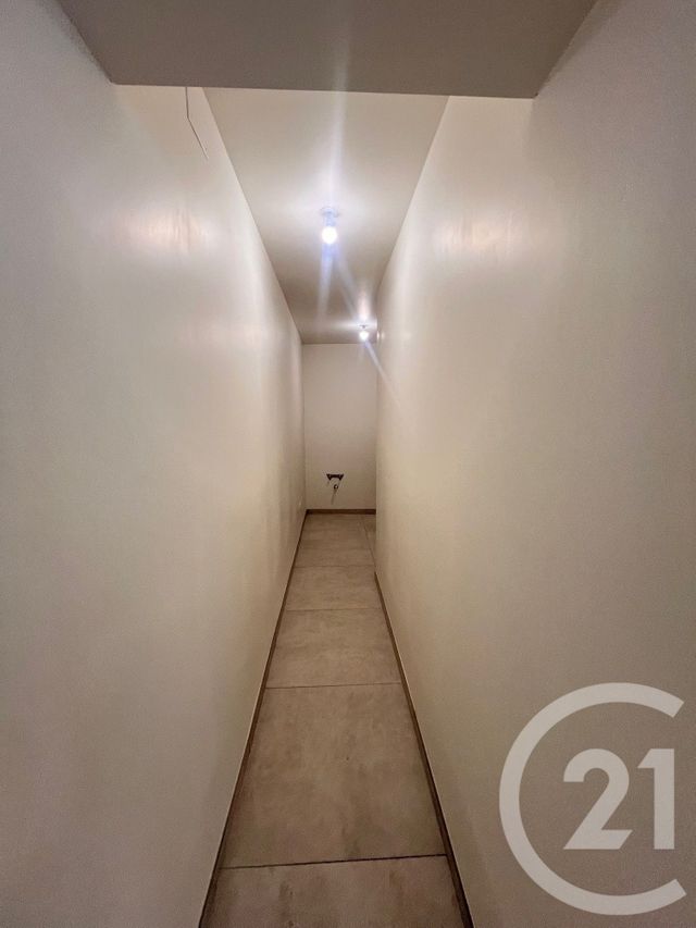 Local commercial à louer - 61.17 m2 - 57 - Moselle