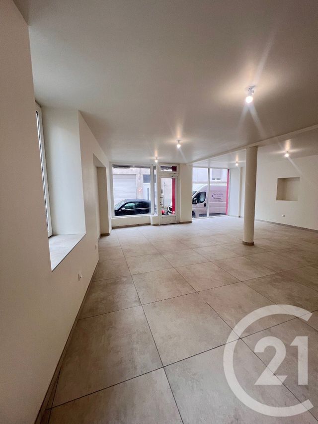 Local commercial à louer - 61.17 m2 - 57 - Moselle