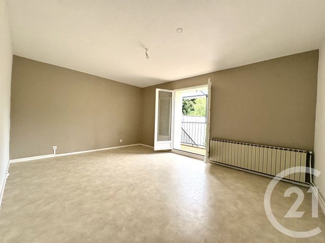 Appartement F5 &agrave; louer - 5 pi&egrave;ces - 142,96 m2 - St Julien Les Metz - 57 - LORRAINE