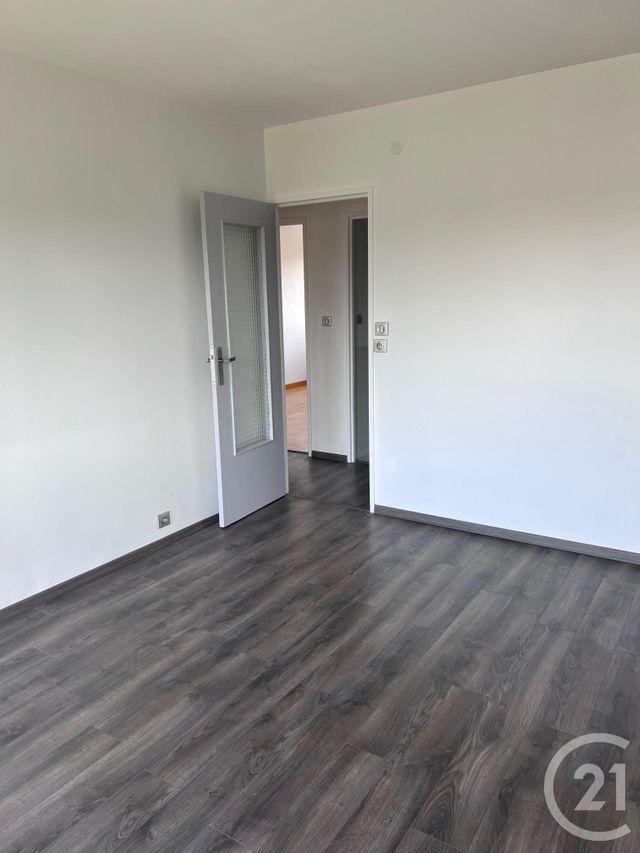 Appartement F3 &agrave; louer - 3 pi&egrave;ces - 75,87 m2 - Le Ban St Martin - 57 - LORRAINE
