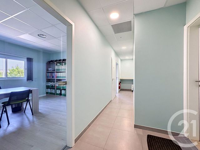 Local commercial à louer - 132.43 m2 - 57 - Moselle