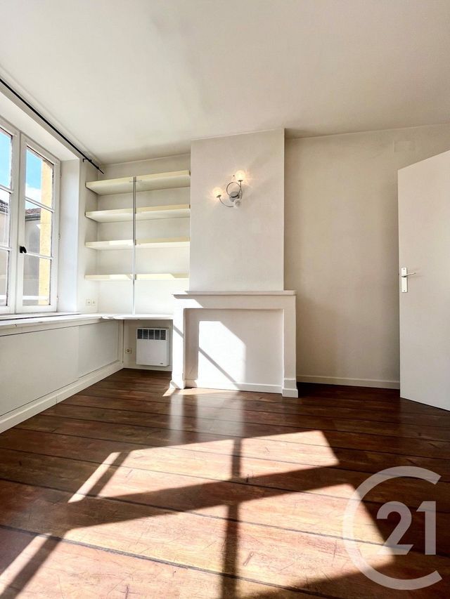 Appartement &agrave; louer - 2 pi&egrave;ces - 45,20 m2 - Metz - 57 - LORRAINE