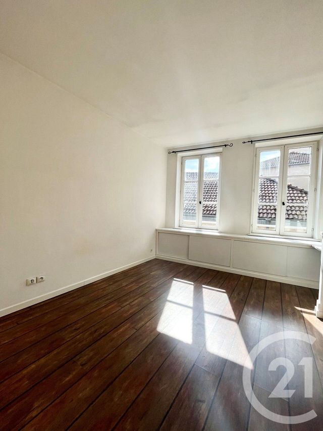 Appartement &agrave; louer - 2 pi&egrave;ces - 45,20 m2 - Metz - 57 - LORRAINE