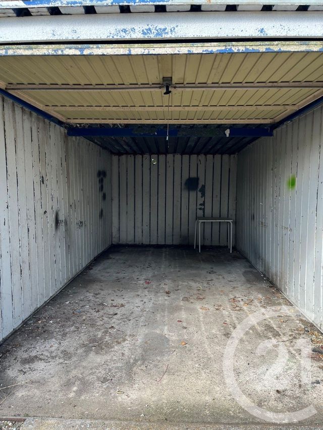 Parking &agrave; louer - 15,60 m2 - Petite Rosselle - 57 - LORRAINE