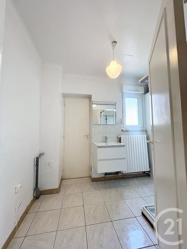 Appartement F4 &agrave; louer - 3 pi&egrave;ces - 71,03 m2 - Joeuf - 54 - LORRAINE