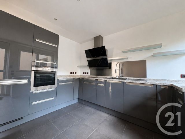 Appartement F4 &agrave; louer - 4 pi&egrave;ces - 102,44 m2 - Boulay Moselle - 57 - LORRAINE