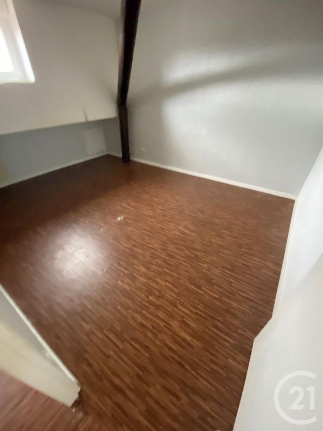 Appartement F4 &agrave; louer - 4 pi&egrave;ces - 100 m2 - Auboue - 54 - LORRAINE