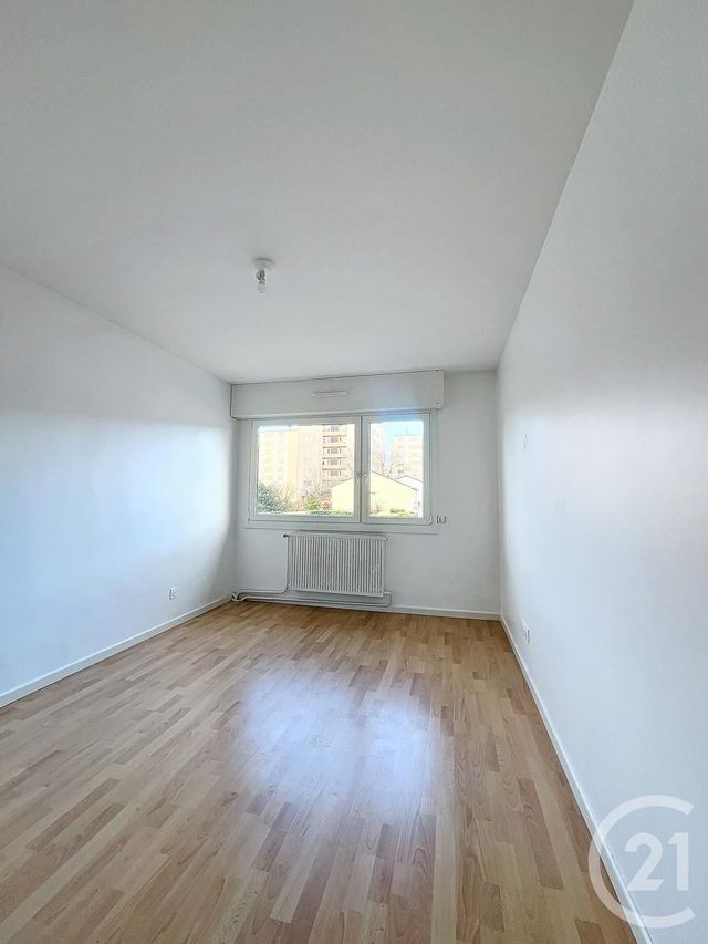 Maison &agrave; louer - 6 pi&egrave;ces - 125,83 m2 - Moulins Les Metz - 57 - LORRAINE