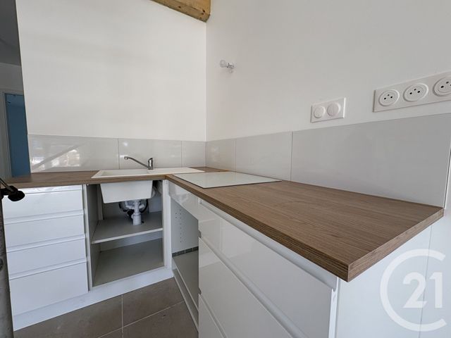 Maison &agrave; louer - 3 pi&egrave;ces - 60,10 m2 - Amneville Les Thermes - 57 - LORRAINE