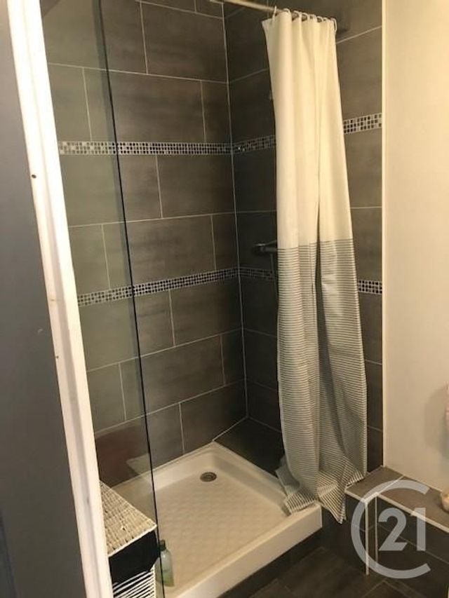 Appartement F1 &agrave; louer - 1 pi&egrave;ce - 25,58 m2 - Metz - 57 - LORRAINE
