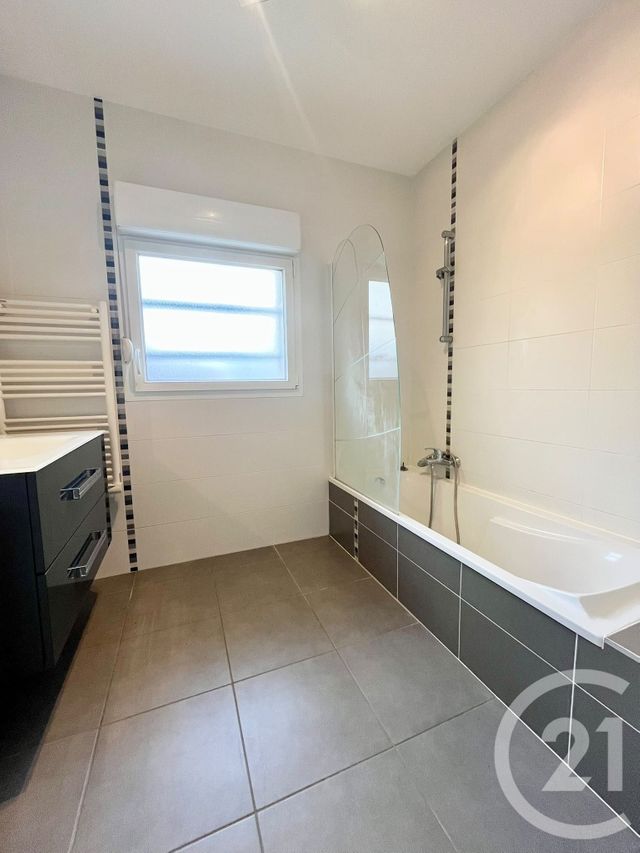Appartement F3 &agrave; louer - 3 pi&egrave;ces - 65,29 m2 - Rosselange - 57 - LORRAINE