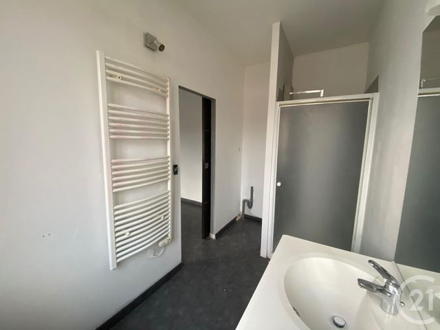 Appartement F4 &agrave; louer - 4 pi&egrave;ces - 66,47 m2 - Montois La Montagne - 57 - LORRAINE