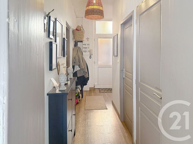 Appartement &agrave; vendre - 4 pi&egrave;ces - 104 m2 - Remiremont - 88 - LORRAINE