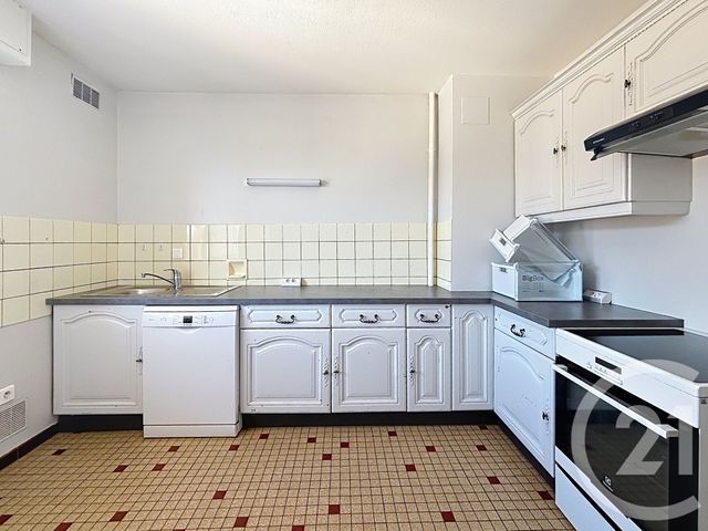 Appartement F3 &agrave; louer - 3 pi&egrave;ces - 87,56 m2 - Remiremont - 88 - LORRAINE