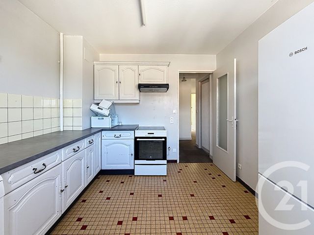 Appartement F3 &agrave; louer - 3 pi&egrave;ces - 87,56 m2 - Remiremont - 88 - LORRAINE