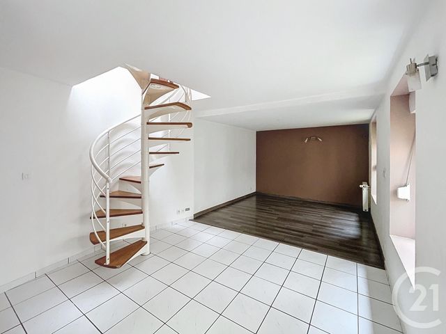 Appartement F4 à vendre - 5 pièces - 88,54 m2 - Remiremont - 88 - LORRAINE