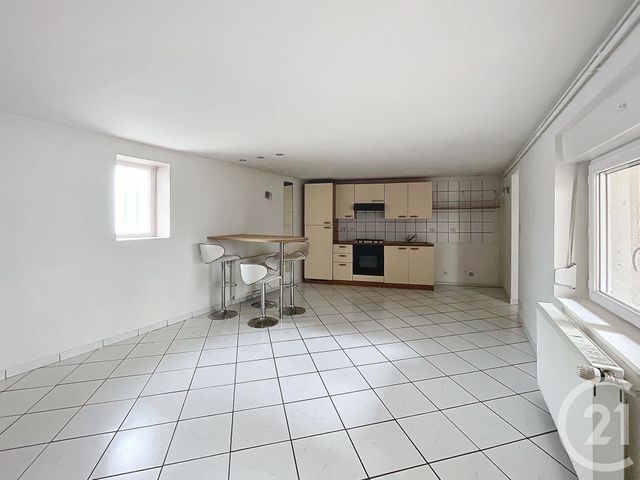 Appartement F4 à vendre - 5 pièces - 88,54 m2 - Remiremont - 88 - LORRAINE