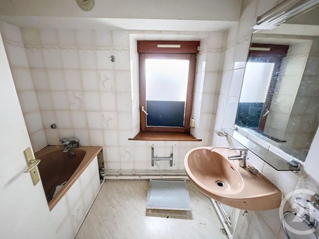 Appartement F4 à vendre - 4 pièces - 99,50 m2 - Remiremont - 88 - LORRAINE